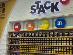 -m豆巧克力世界(上海世茂广场店)