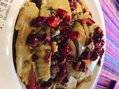 -香巴拉云南餐厅(华莱坞店)