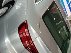 -上海冠松华奥奥迪4S店(张江店)