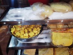 -三锅莊·牦牛肉火锅·香格里拉特色藏餐宴请餐厅(菱角塘路店)