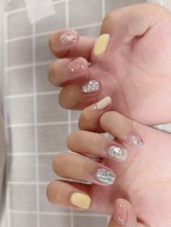 -UGIRL有个美甲