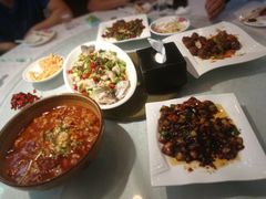 -阿三鱼头泡饼·家常菜