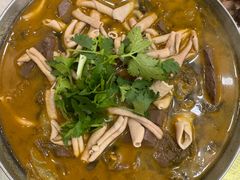 鸭血鸭肠锅仔-余杨鸭鸭餐厅