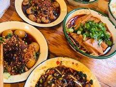 -拈签一笑黄牛肉辣卤串串