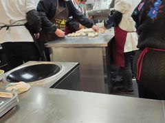 -老西白点心店