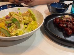 红酒泡沫牛仔粒-荟廷·晶萃(陆家嘴尚悦湾店)