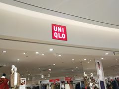 -优衣库(银川新华百货CCMall店)