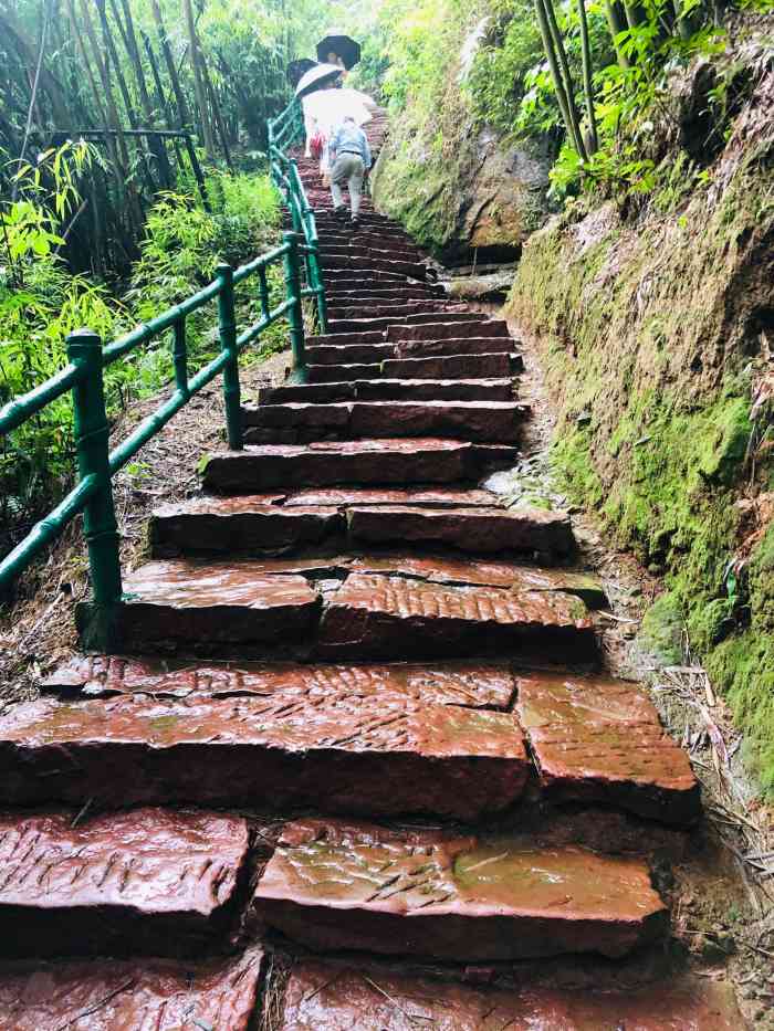 赤水丹霞·红石野谷景区-"红石野谷位于贵州省遵义市赤水市大同古镇华