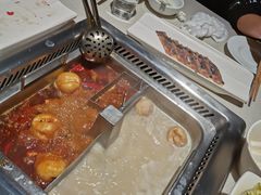 -海底捞火锅鲜切牛肉主题店(长寿路店)