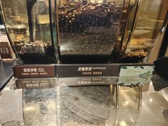-星巴克臻选(上海中环广场2F店)