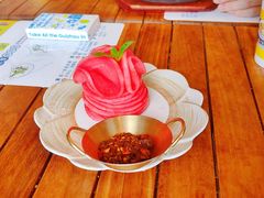 -包整·丝娃娃(一览甲秀楼风景店)