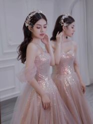 点击看大图 -Renee芮亦婚纱