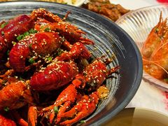 -肥肥虾庄·金牌油焖大虾(汉街SKP店)