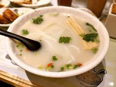 -凯峰鱼汤米线(金利達店)