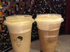 金凤茶王-喜茶(上海正大广场店)