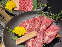 -山川小町·极番烧肉(新地假日广场店)