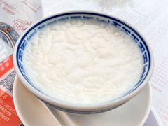 香滑凤凰奶-周大娘牛乳(旧寨古村总店)