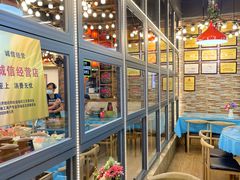 -刘姐啤酒鱼民族演艺餐厅(西街总店)