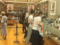 -VENCHI 闻绮(上海佛罗伦萨小镇店)