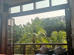 -亚龙湾喜来登·美景台大堂吧