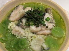 -渝是乎酸菜鱼·川渝小炒(新世界百货望京店)