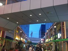 -百老汇美食街