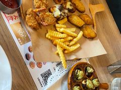-必胜客(新中纬店)