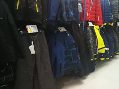 -迪卡侬(烟台万达店)