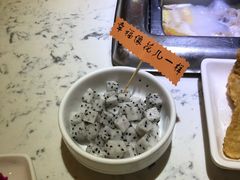-海底捞火锅鲜切牛肉主题店(长寿路店)