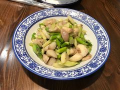 芦笋鲜菱-兰边碗(鼓楼店)