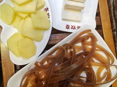 -亮欢寨酸汤鱼(沙冲路店)