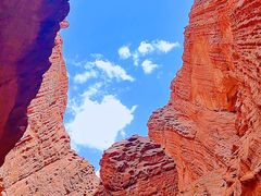 -天山神秘大峡谷