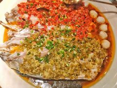 双色鸳鸯鱼头王-望湘园·洞庭渔宴(浦江欢乐颂店)