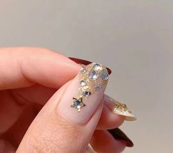 -悦指间美甲美睫