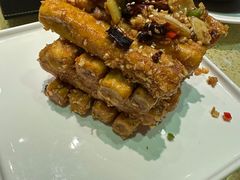 -铜锣湾·有麝自然香(重庆新天地店)