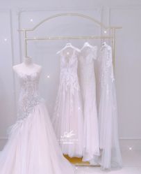 -LOVE SHINE婚纱·红鼎庄龙凤褂·妈妈装定制