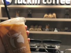 -瑞幸咖啡(人民路店)