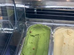 -极拉图·现制冰淇淋(大卫城店)