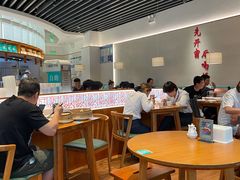 大堂-诚铭记·虾仁汤包·成都小吃(融创店)