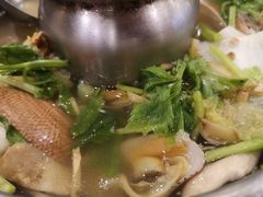 -J Daeng Seafood