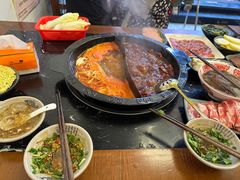 -重庆川渝肥妹火锅