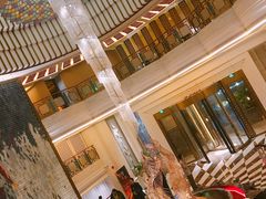 -浅深(世茂滨江精品店)