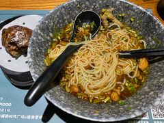 -八月美食小馆(银泰城总店)