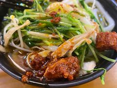 -丽虹云南过桥米线(兴工街店)