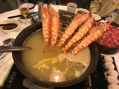 -鲜入围煮花胶鸡海鲜火锅