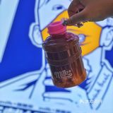 探店首家水桶杯奶茶店