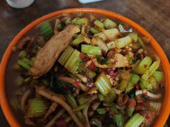 -玲玲米粉·新疆现炒米粉(大十字总店)