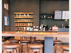 大堂-星巴克(七宝领展广场1F店)