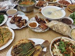-岩保农家乐