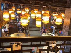 -帅巴人舅母子腊蹄民俗村